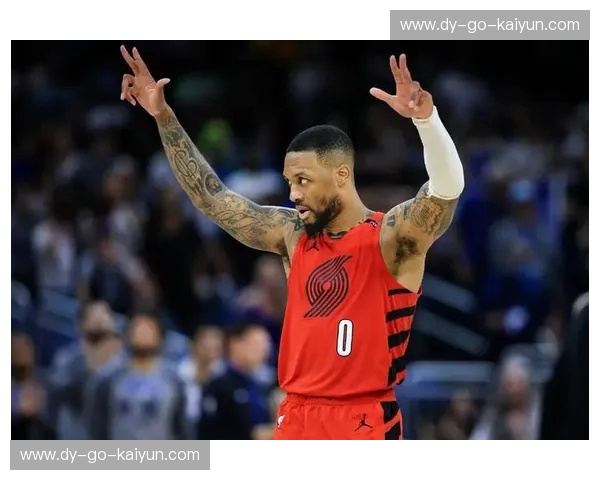 撕裂之城的烈焰与金州的荣耀：当利拉德遇上库里，这场季后赛没有退路